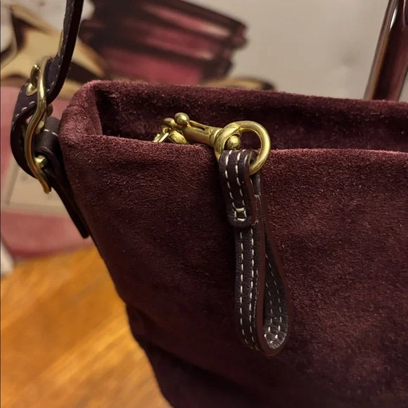 Coach Burgundy Suede Mini Soho Bucket Bag – Y2K Era RARE VINTAGE - Picture 3 of 10